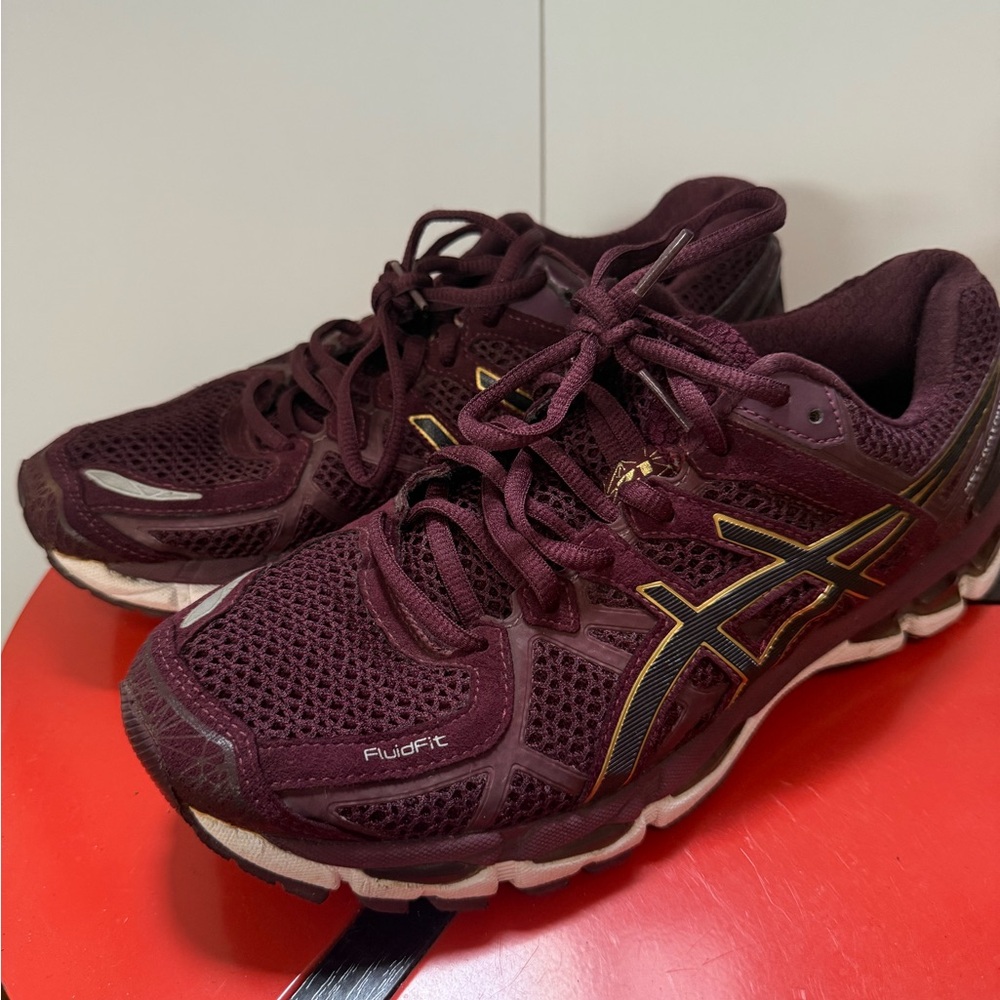 Asics Gel Kayano 21 Fluidfit Women’s Size 9 Maroon Gold Athletic Shoes T4H7N